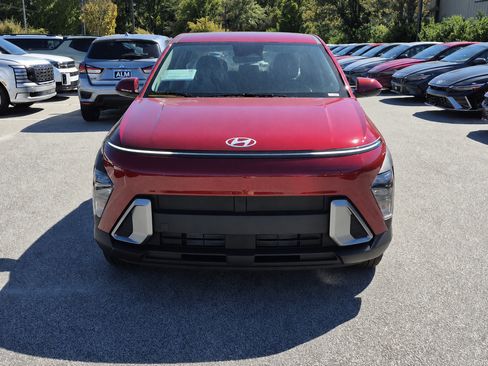 New 2027 Hyundai Kona SE FWD image 3
