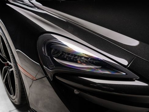 Used 2019 McLaren 570S Coupe RWD image 20