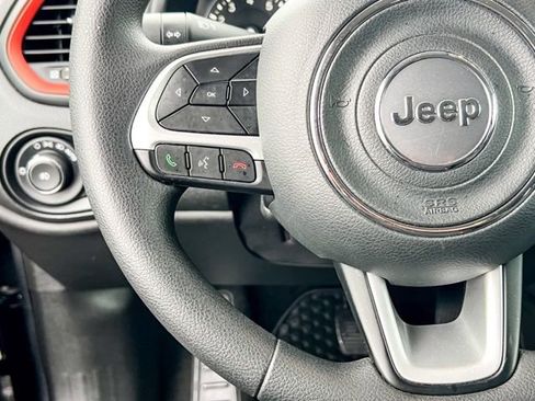 Used 2020 Jeep Renegade Sport image 23