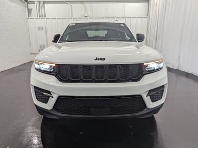 New 2024 Jeep Grand Cherokee Altitude