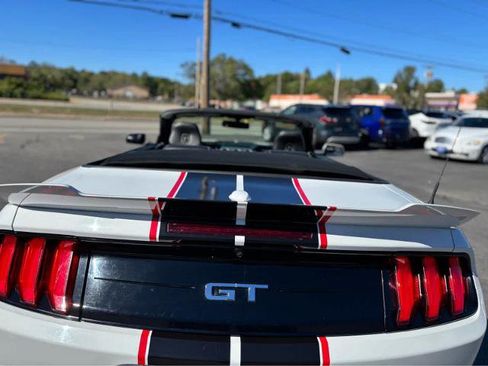 Used 2018 Ford Mustang GT Premium image 25