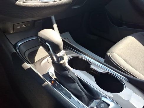 Used 2025 Chevrolet Malibu LT image 16