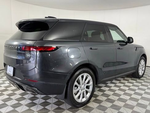 Used 2023 Land Rover Range Rover Sport SE image 9