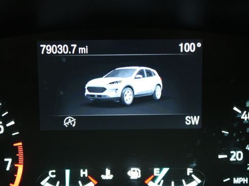 Used 2021 Ford Escape SE w/ SE Sport Appearance Package FWD image 40