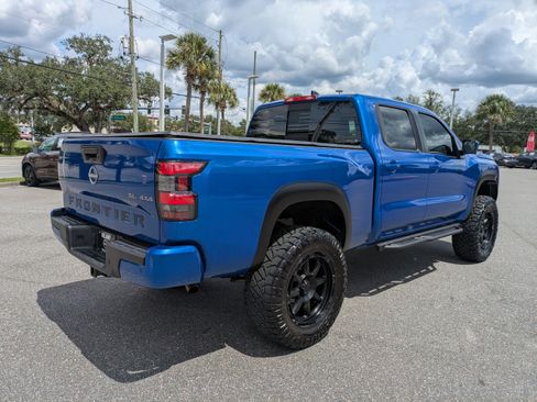 Used 2025 Nissan Frontier SL AWD/4WD image 4