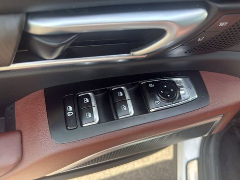 Used 2023 Kia Telluride SX image 10