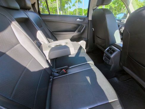 Used 2020 Volkswagen Tiguan S AWD/4WD image 35