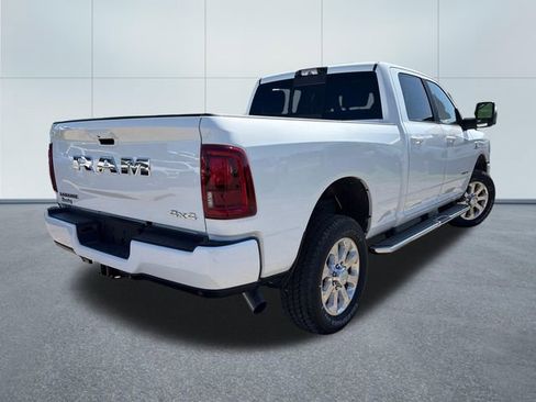 New 2026 RAM 2500 Laramie AWD/4WD image 4