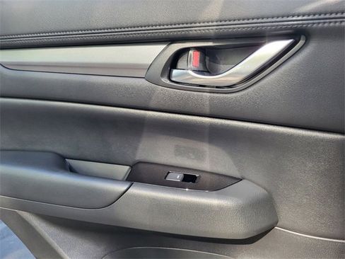 New 2025 MAZDA CX-5 AWD 2.5 S w/ Preferred Package image 15