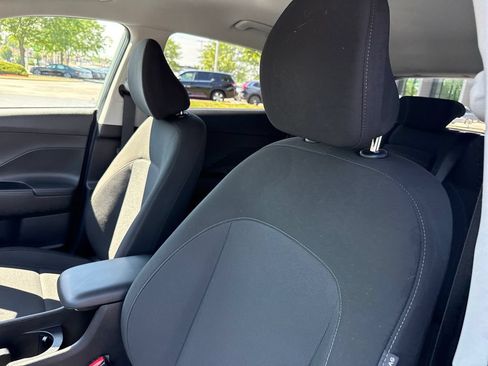 Certified 2024 Hyundai Kona SEL AWD/4WD image 9