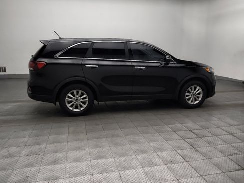 Used 2019 Kia Sorento L FWD image 10