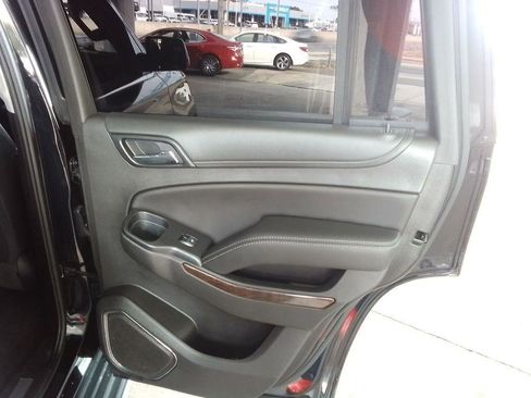 Used 2018 Chevrolet Tahoe LT image 25