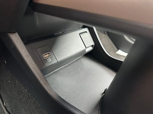 Used 2021 Honda HR-V LX image 26