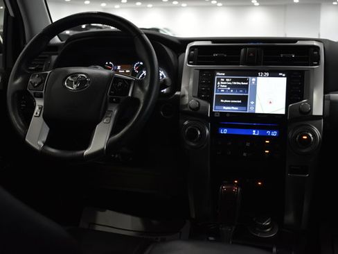 Used 2022 Toyota 4Runner Limited image 18
