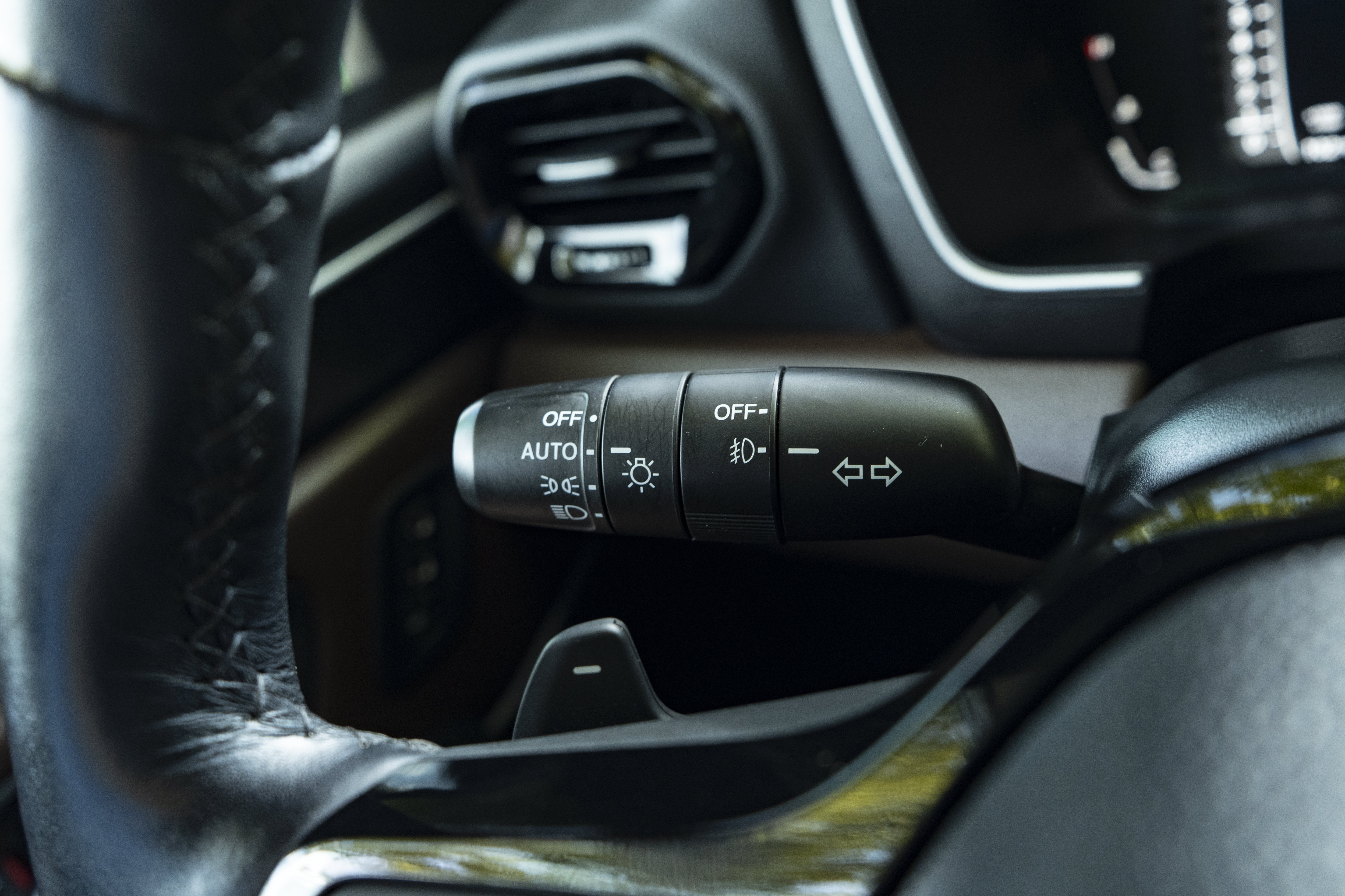 Certified 2025 Honda Pilot Elite image 24