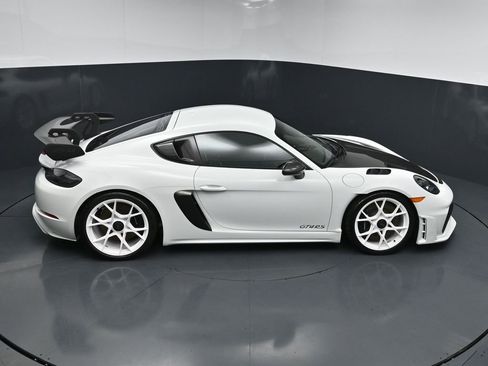Certified 2024 Porsche 718 Cayman GT4 RS RWD image 17