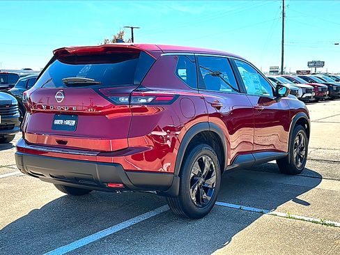 New 2026 Nissan Rogue SV image 8
