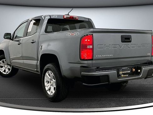 Used 2022 Chevrolet Colorado LT AWD/4WD image 4