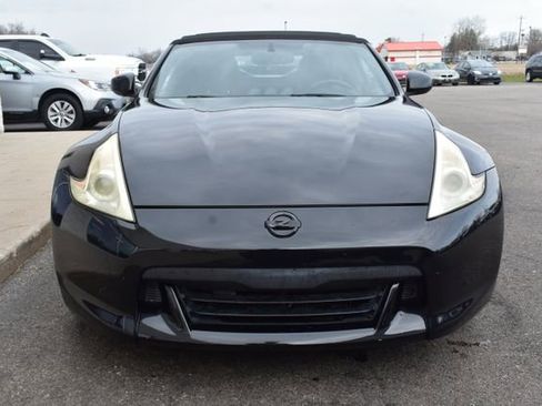 Used 2010 Nissan 370Z Touring w/ Sport Pkg image 12
