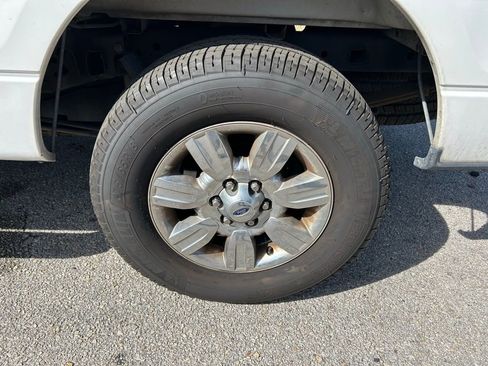 Used 2012 Ford F150 XLT w/ XLT Chrome Pkg image 9
