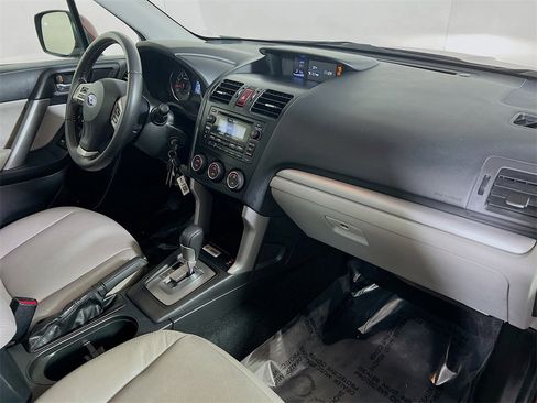 Used 2014 Subaru Forester 2.5i Limited image 26