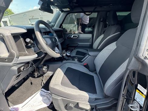 Used 2023 Ford Bronco Outer Banks AWD/4WD image 9