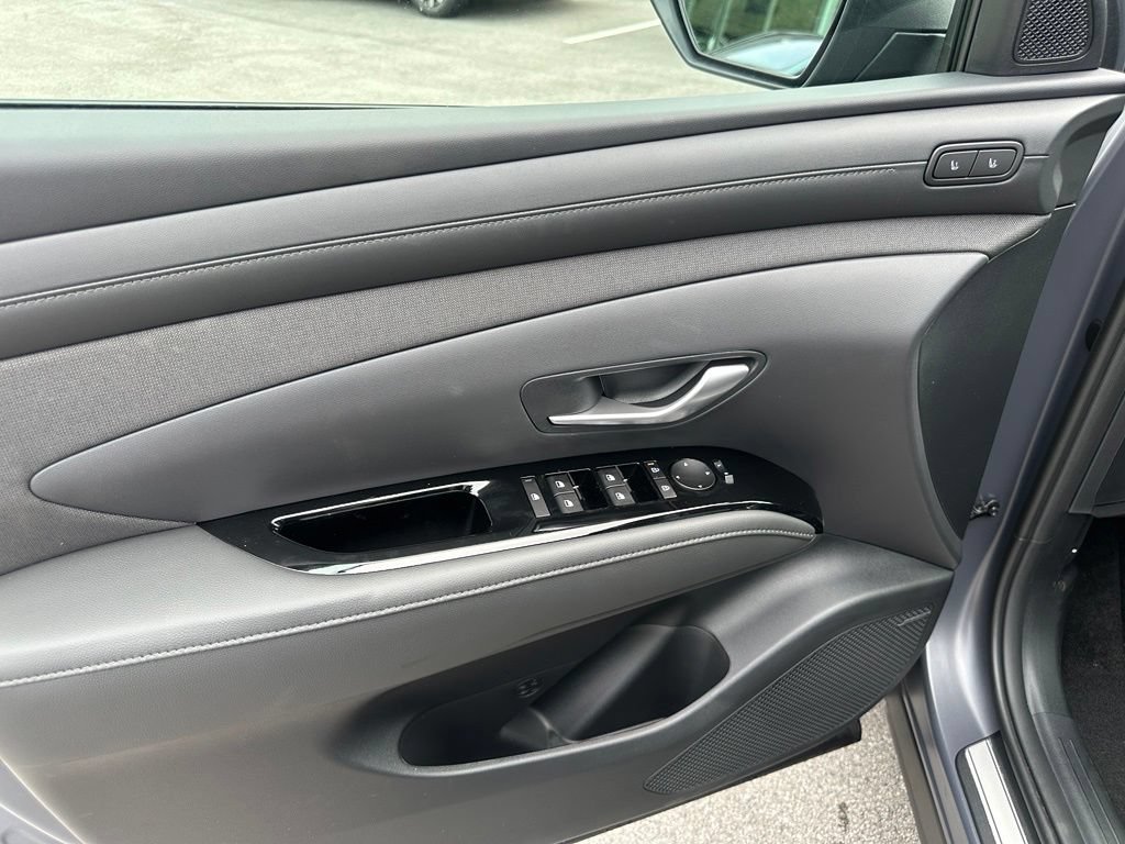 New 2026 Hyundai Tucson Limited AWD/4WD image 13