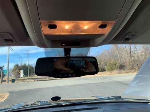 Used 2013 Chevrolet Avalanche LS image 29