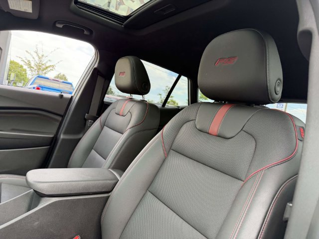 Certified 2024 Chevrolet Trax RS w/ Sunroof Package FWD image 12