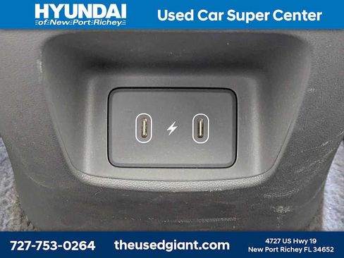 Used 2024 Hyundai Elantra SEL FWD image 14