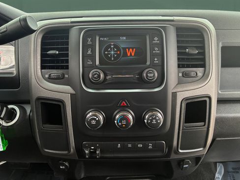 Used 2018 RAM 3500 Tradesman w/ Chrome Appearance Group image 20