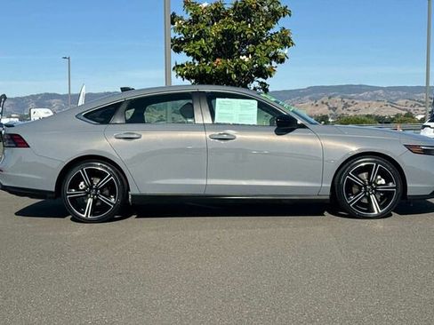 Certified 2025 Honda Accord Sport image 3