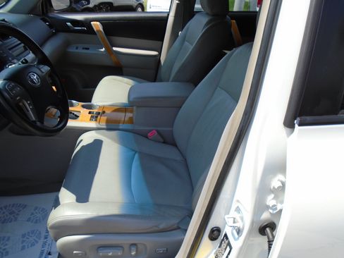 Used 2008 Toyota Highlander Limited AWD/4WD image 14