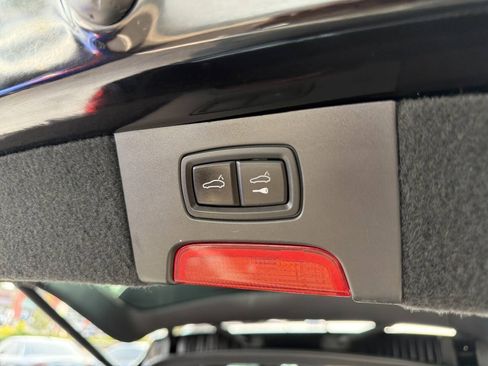 Used 2016 Porsche Cayenne S AWD/4WD image 8