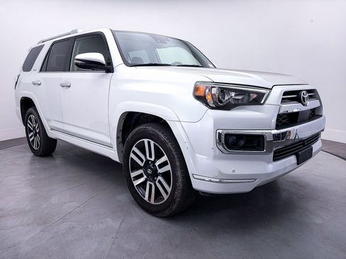 Used 2024 Toyota 4Runner Limited AWD/4WD image 12
