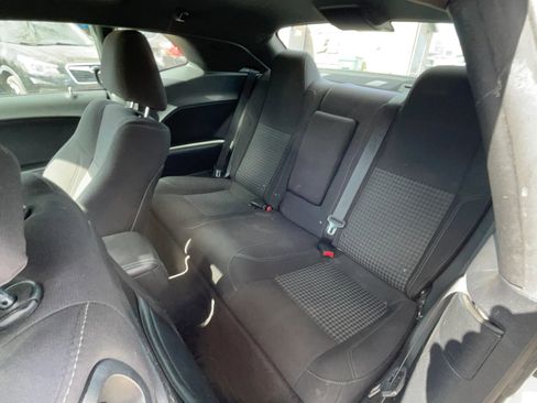 Used 2017 Dodge Challenger SXT w/ Cold Weather Group image 13