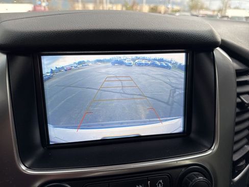 Used 2020 Chevrolet Suburban LT AWD/4WD image 16