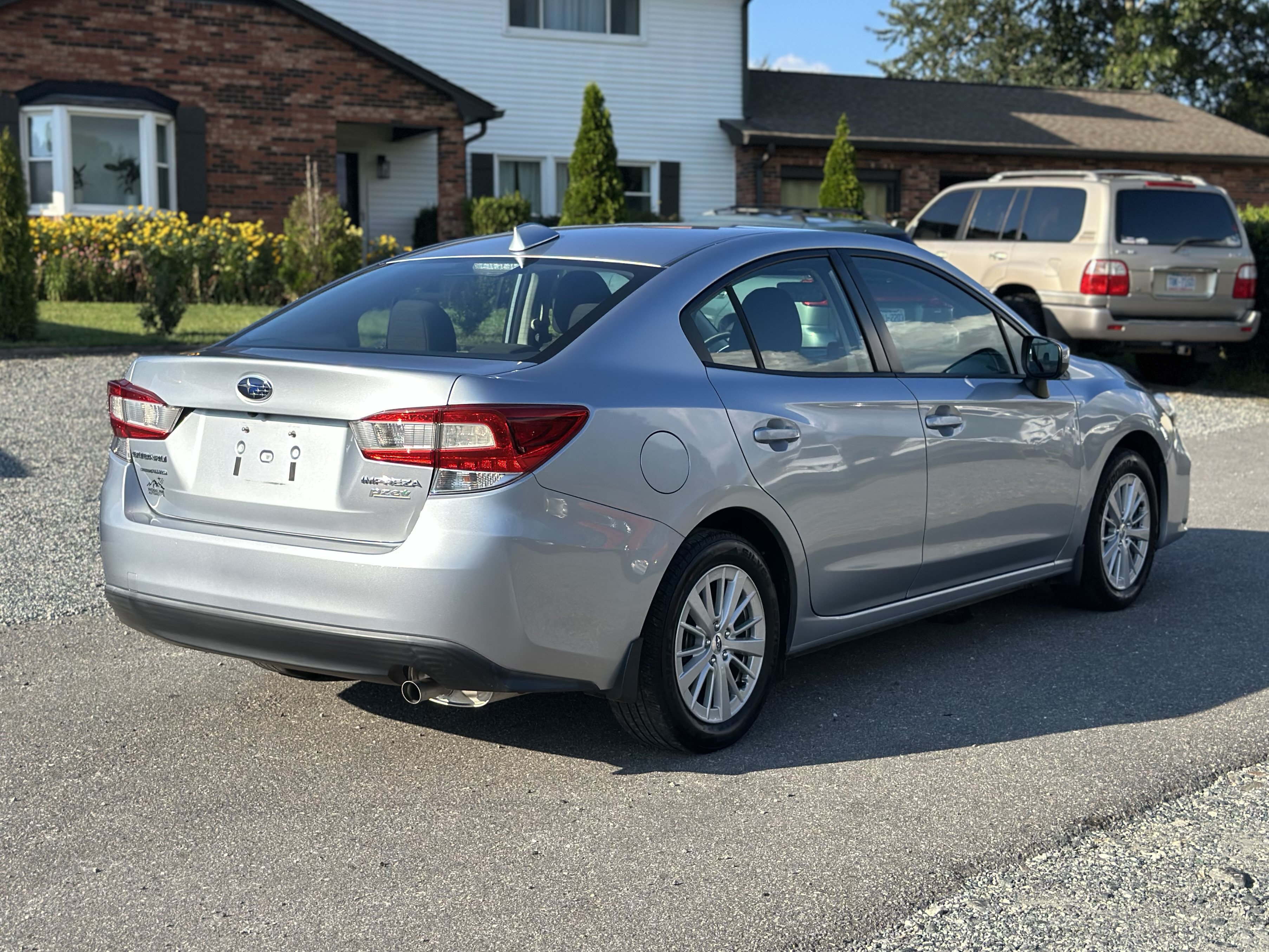 Used 2017 Subaru Impreza 2.0i Premium AWD/4WD image 3