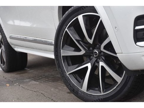 Certified 2023 Volvo XC90 B5 Plus image 10