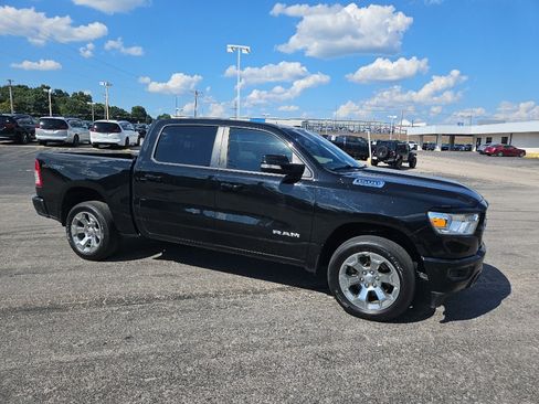 Used 2022 RAM 1500 Big Horn AWD/4WD image 3