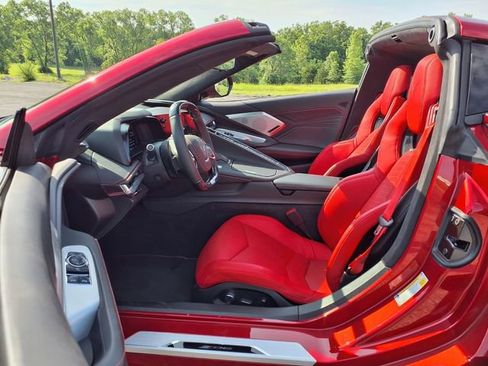 Used 2025 Chevrolet Corvette Z06 RWD image 64