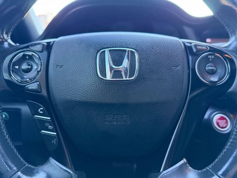Used 2017 Honda Accord EX-L image 13