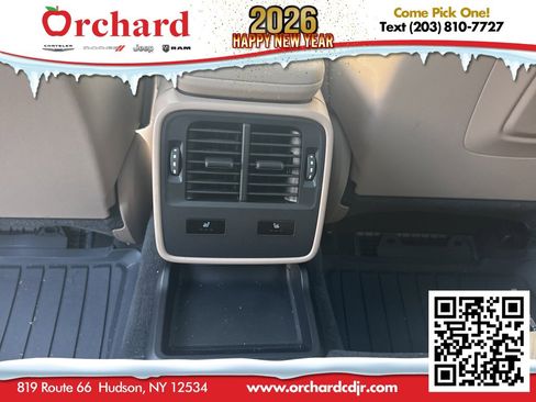 Used 2021 Porsche Taycan Base image 25