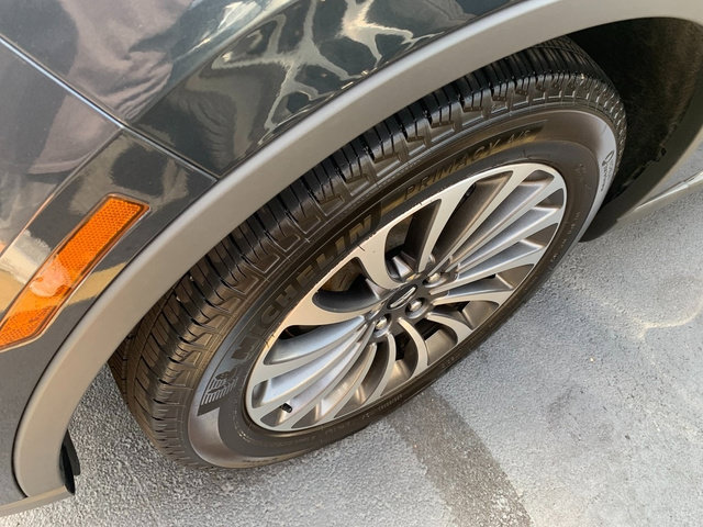 Certified 2024 Lincoln Aviator Reserve w/ Elements Package Plus AWD/4WD image 2