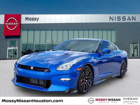 Certified 2024 Nissan GT-R w/ Floor Mat Package image 3