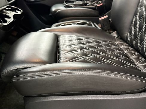 Used 2024 Mercedes-Benz Sprinter 2500 image 20