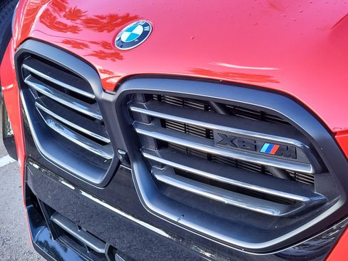 Used 2025 BMW X6 M Competition image 9