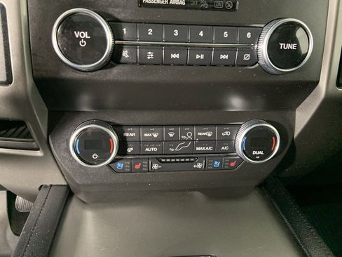 Used 2019 Ford Expedition XLT w/ Equipment Group 202A image 14