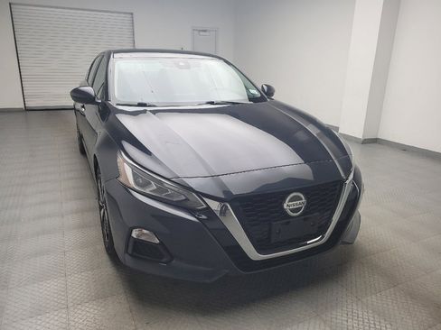 Used 2021 Nissan Altima 2.5 SV FWD image 14