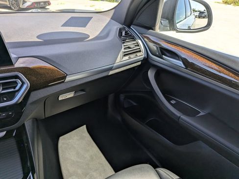 Used 2024 BMW X3 sDrive30i RWD image 19